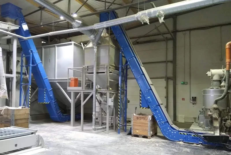 Conveyors for briquettes, pellets, granules, sawdust, wood chips – Bluetech installation, photo 12