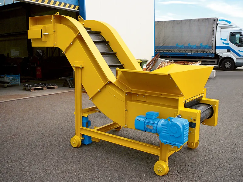 Dopravníky na brikety, pelety, granule, piliny, štěpku – realizace Bluetech, foto 1